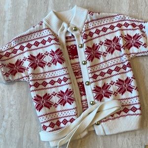 Short sleeve belted sweater